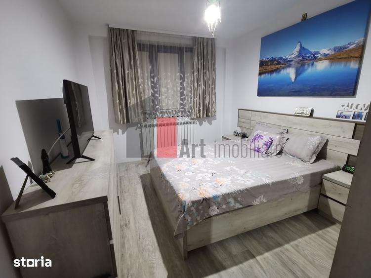 Apartament cu 3 camere semidecomandat, mobilat în Militari