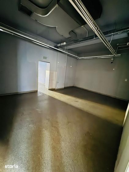 Spațiu comercial, de 100 mp, în Vitan