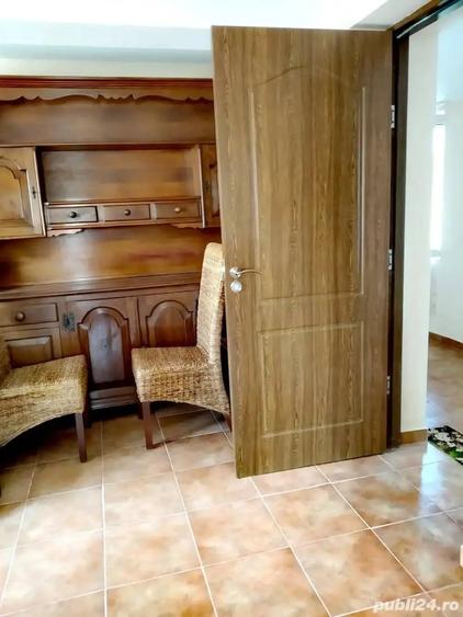 Casă cu 6 camere cu Teren 3000 Mp în Mănăștiur