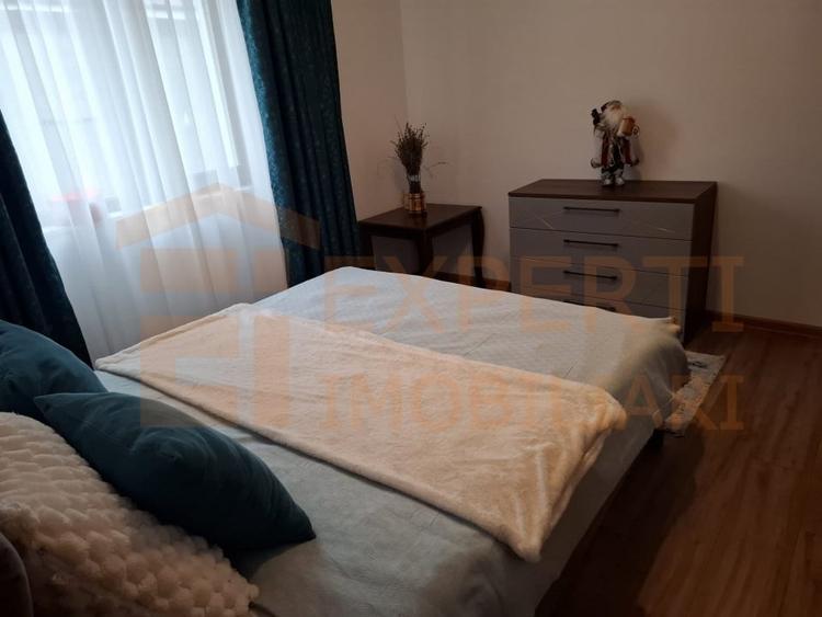 Casă individuală cu 5 camere cu Canalizare în Valu lui Traian