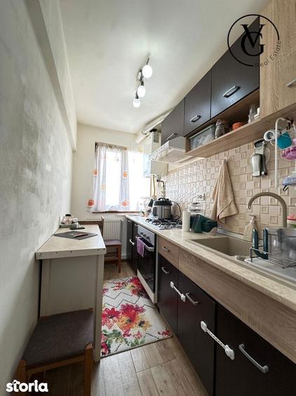 Apartament cu 3 camere semidecomandat, mobilat în Tomis Nord