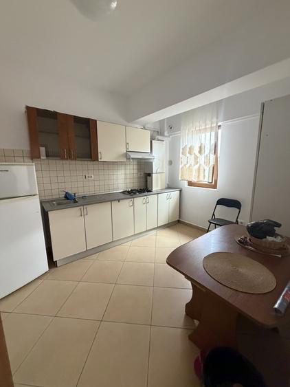 Apartament cu 2 camere decomandat, mobilat în 13 Septembrie