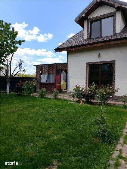 Casă cu 4 camere cu Teren 450 Mp în Vânători