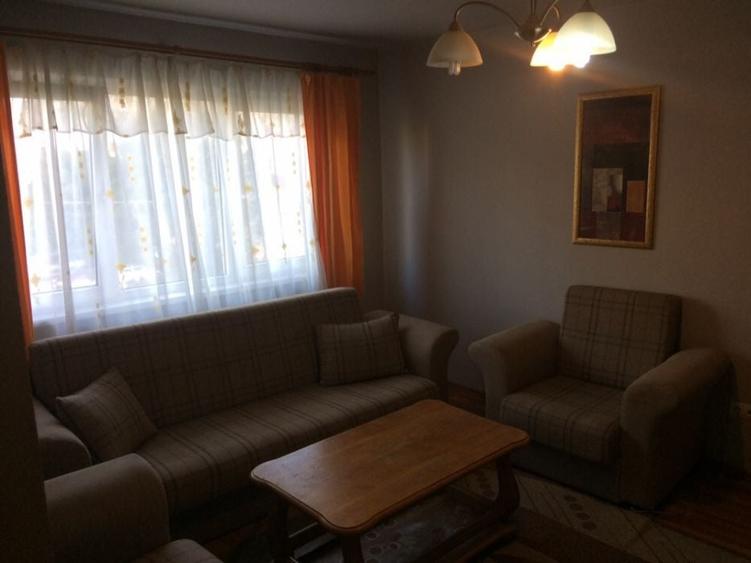Apartament cu 2 camere semidecomandat în Calea Moldovei
