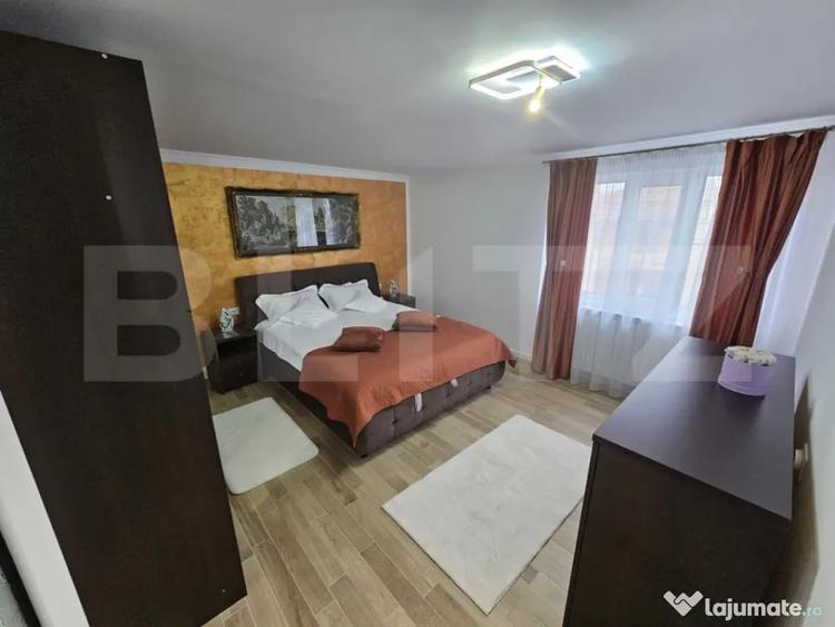 Apartament cu 3 camere semidecomandat în Central