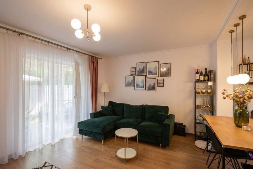 Casă cu 3 camere cu Canalizare în Sânandrei