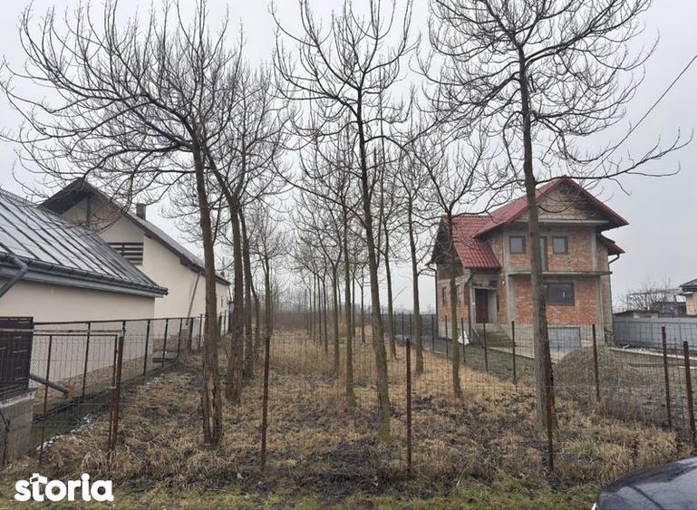 Teren de 678 mp, în Tămășeni