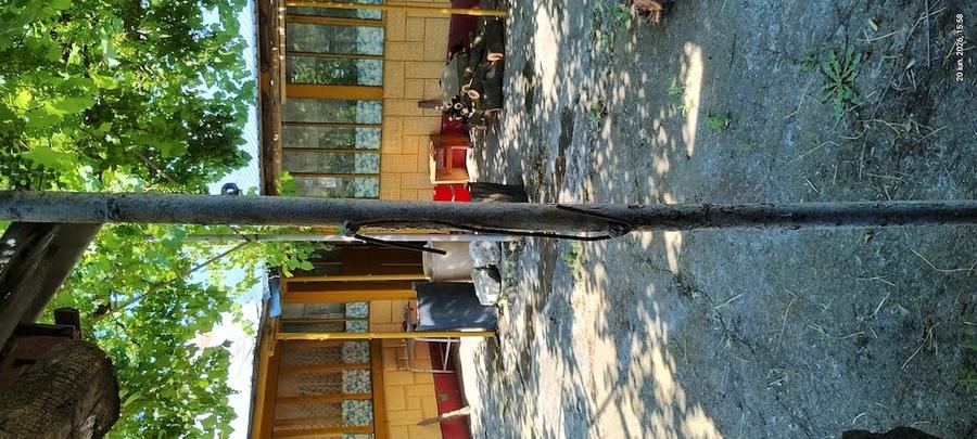 Casă cu 4 camere cu Teren 2500 Mp în Brădeanu