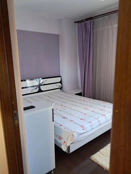 Apartament cu 3 camere decomandat în Găvana