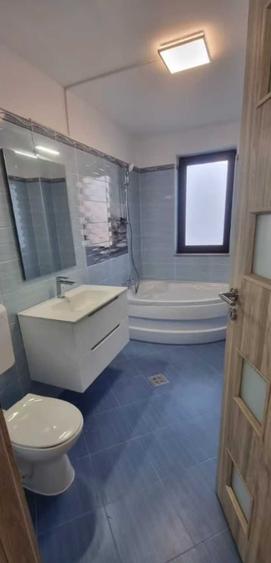 Casă cu 4 camere cu Teren 1400 Mp în Cristian