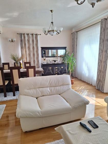 Casă individuală cu 4 camere cu Canalizare în Gheorgheni