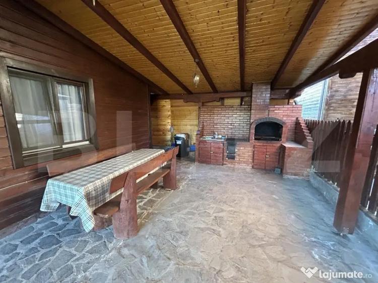 Casă cu 3 camere cu Teren 200 Mp în Central