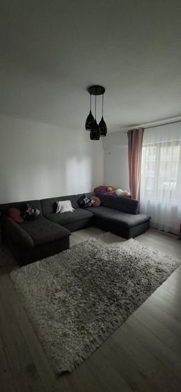 Apartament cu 3 camere decomandat în Bucium