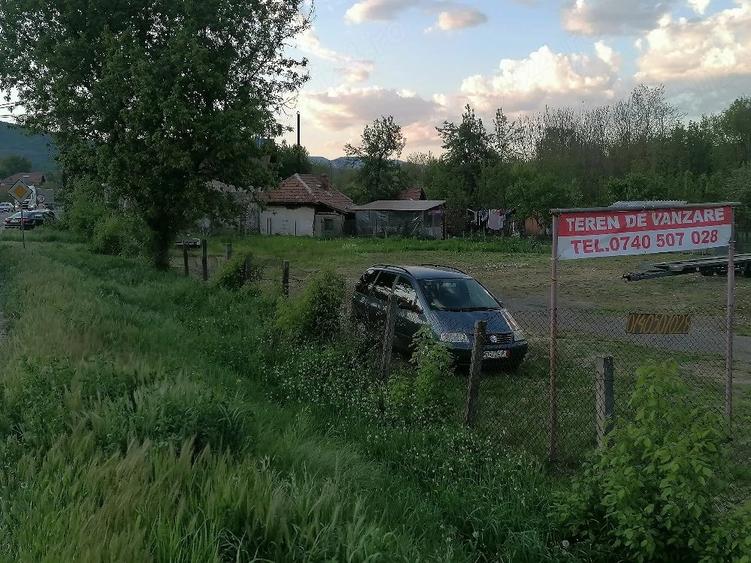 Teren de 800 mp, în Bujoreni