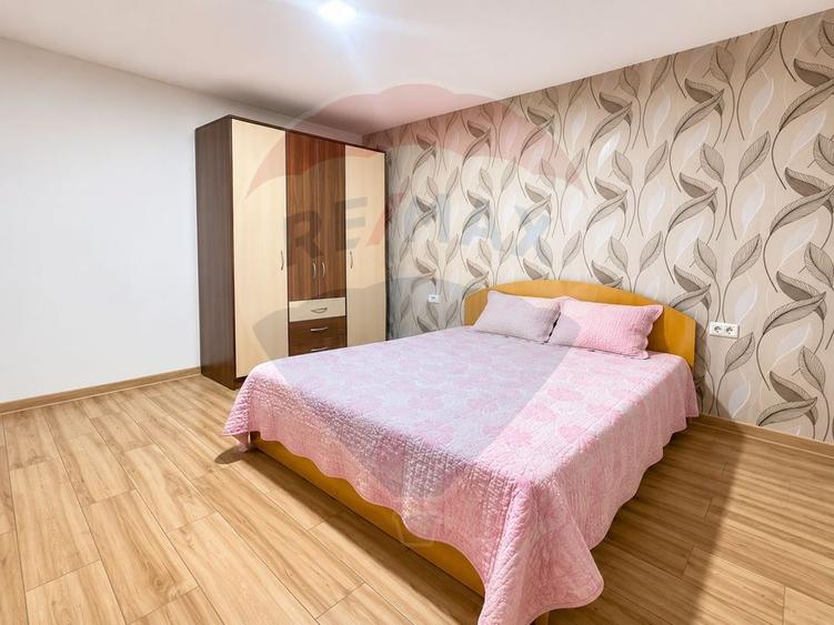 Casă individuală cu 5 camere cu Teren 248 Mp în Corbu