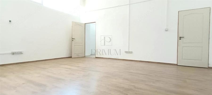 Spațiu comercial, de 363 mp, în Freidorf