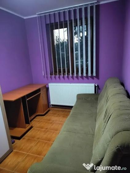 Apartament 3 Camere - Decomandat Complet Utilat, Mobilat - 11