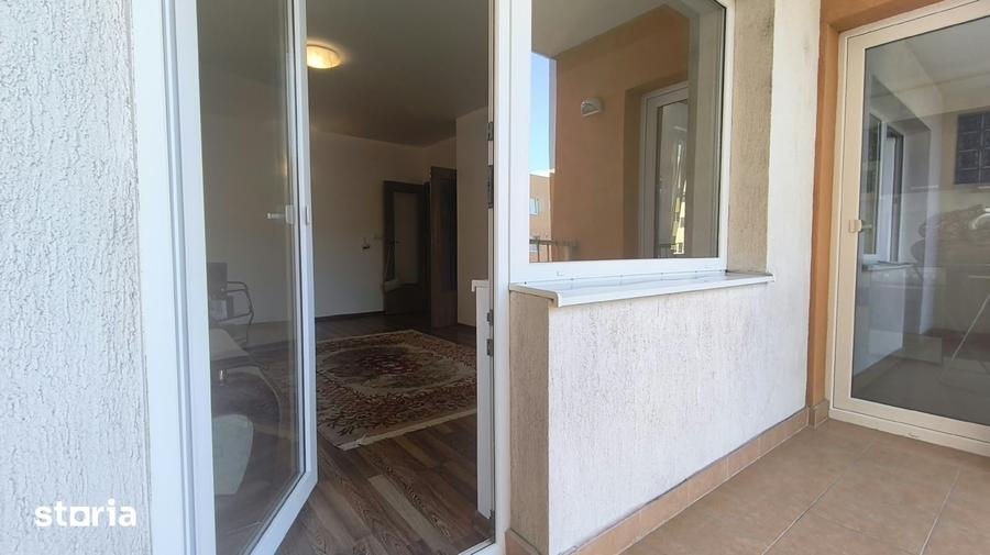 Apartament cu 4 camere decomandat în Central