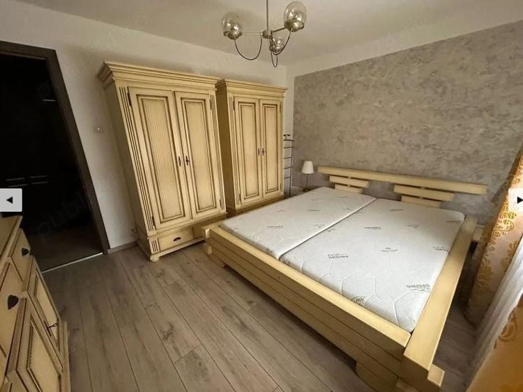 Apartament cu 3 camere decomandat, mobilat în Bucovina