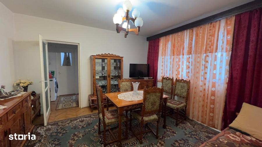 Apartament cu 2 camere în Petros