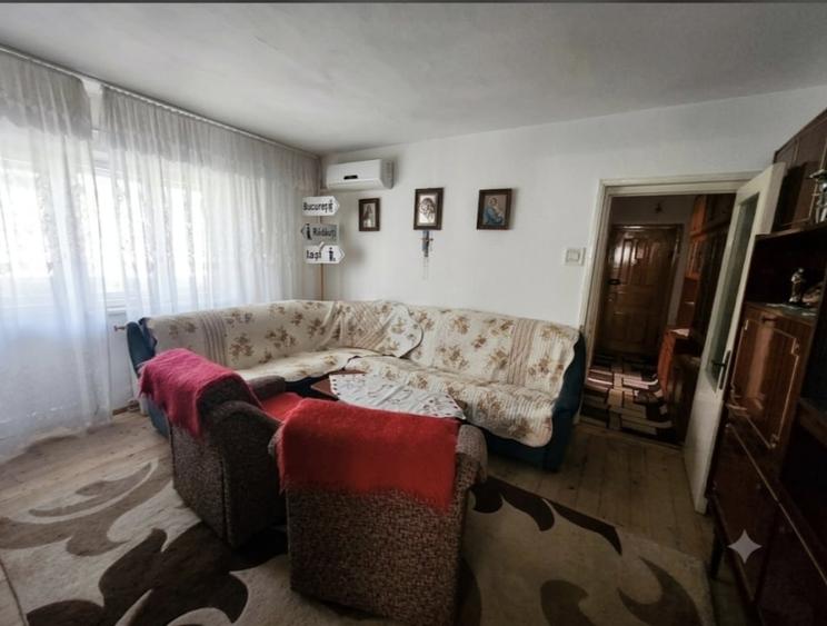 Apartament cu 2 camere semidecomandat, mobilat în Central