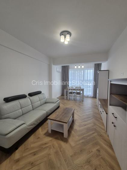 Inchiriez apartament cu trei camere mobilat si utilat