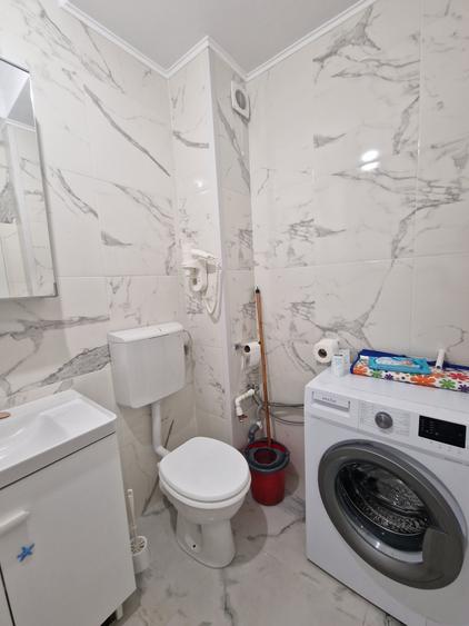 Apartament cu 2 camere semidecomandat, mobilat în Nord