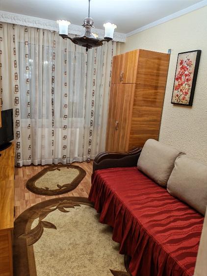 Apartament cu 4 camere decomandat în Rahova