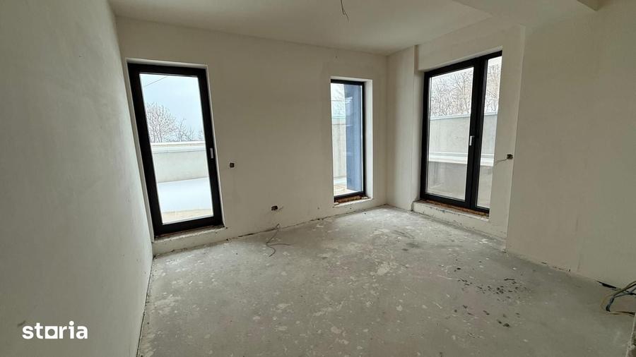 Apartament cu 3 camere în Zorilor