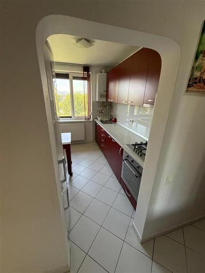 Apartament cu 2 camere decomandat în Triaj