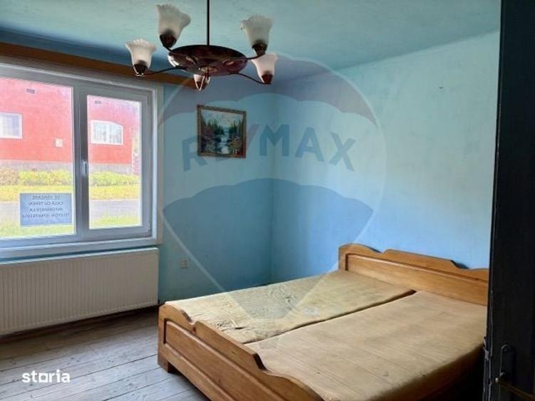 Casă cu 2 camere cu Teren 1449 Mp în Ocna Șugatag