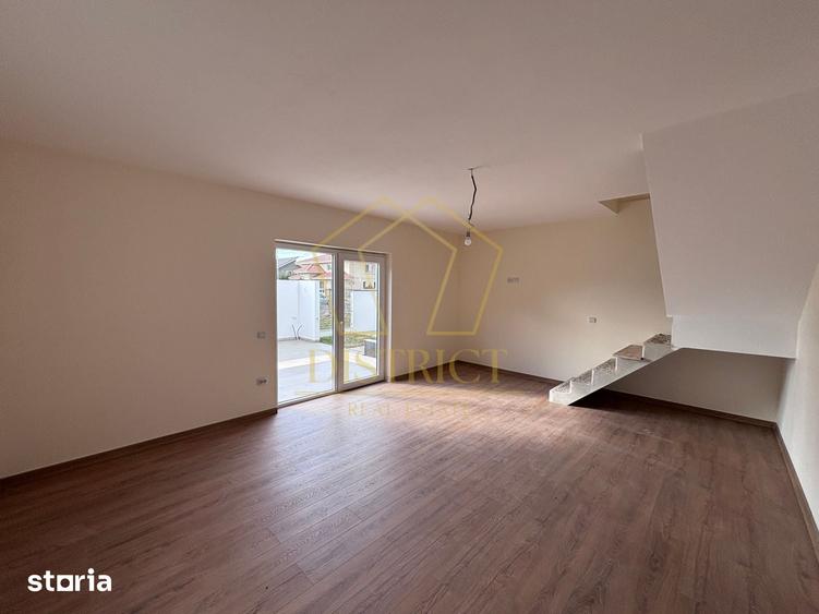 Casă cu 4 camere cu Teren 250 Mp în Ghiroda