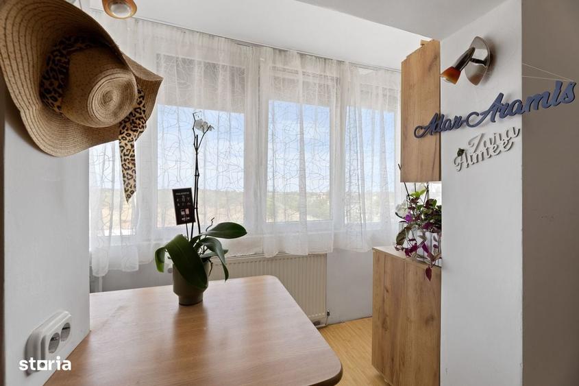 De vanzare Apartament 3 camere Mobilat si utilat., et. 3/4 Alfa, Arad. - 11