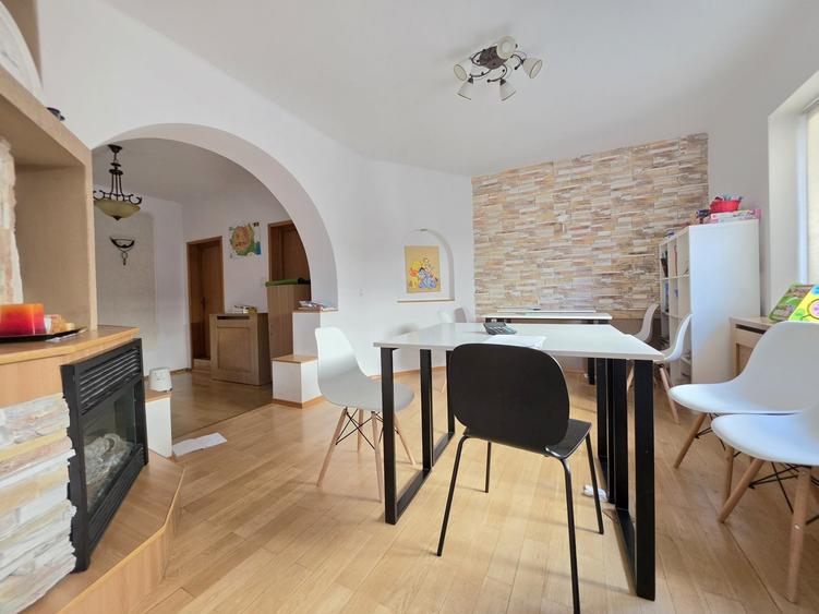 Casă individuală cu 2 camere cu Teren 200 Mp în Muncii