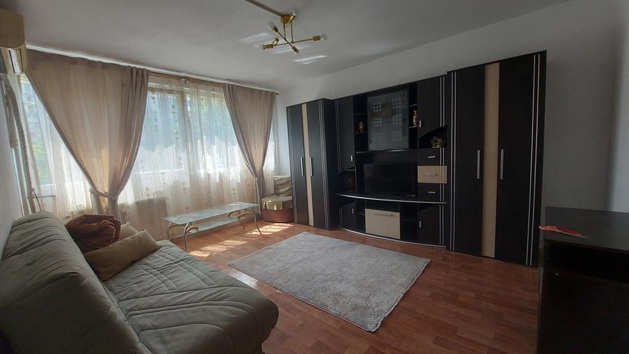 Apartament cu 2 camere decomandat în Cantemir