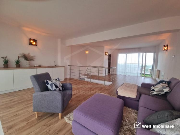 Penthouse cu 5 camere semidecomandat, mobilat în Bună Ziua