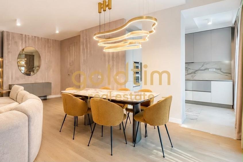 Apartament cu 4 camere decomandat în Aviatorilor