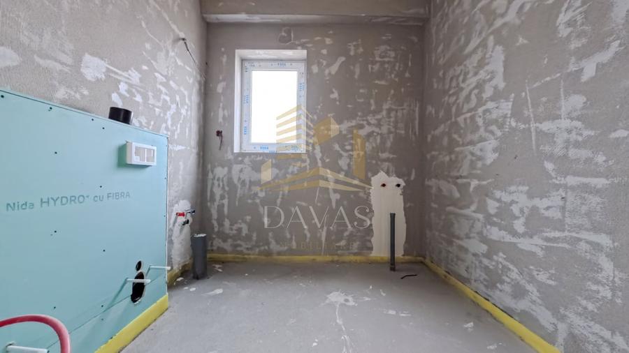 Apartament cu 3 camere semidecomandat în Baciu