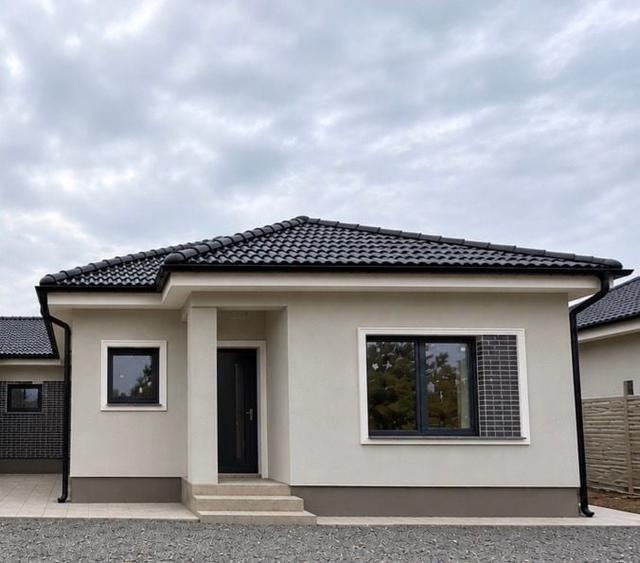 Duplex cu 3 camere cu Teren 330 Mp în Moșnița Nouă