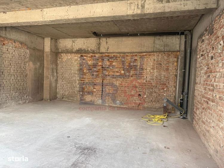 Spațiu comercial, de 100 mp, în Moșilor