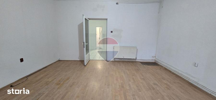 Spațiu comercial, de 38 mp, în Terezian