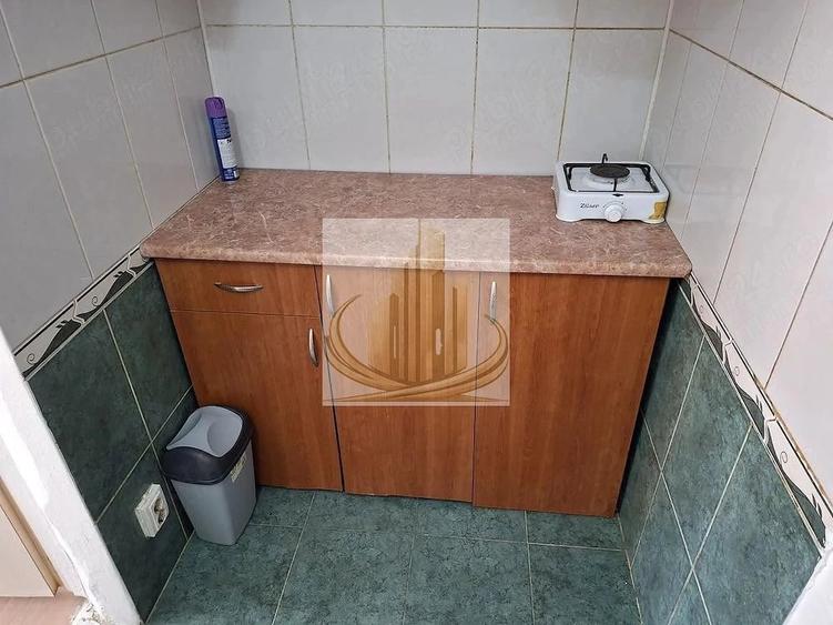 Garsonieră decomandată în Iosefin
