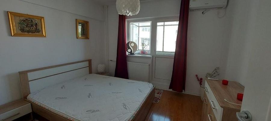 Apartament cu 3 camere în Armeneasca