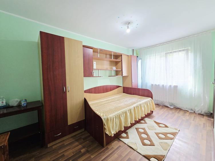 Garsonieră decomandată în Micro 40