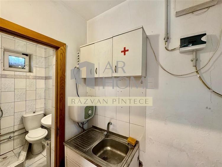 Casă individuală cu 2 camere cu Canalizare în Malu Roșu