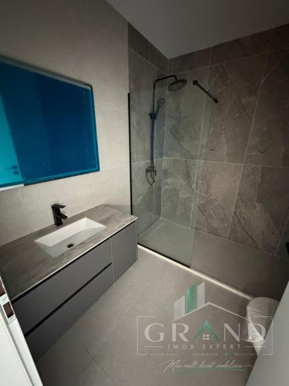 Apartament cu 2 camere semidecomandat în Florești