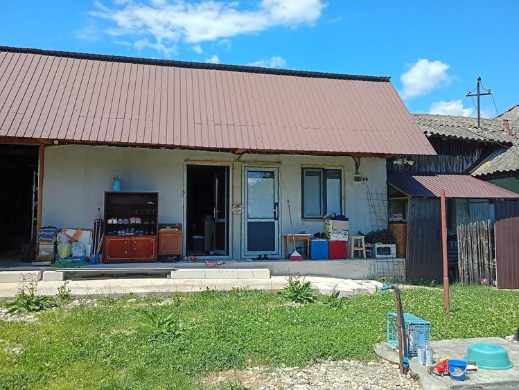 Casă cu 4 camere în Central