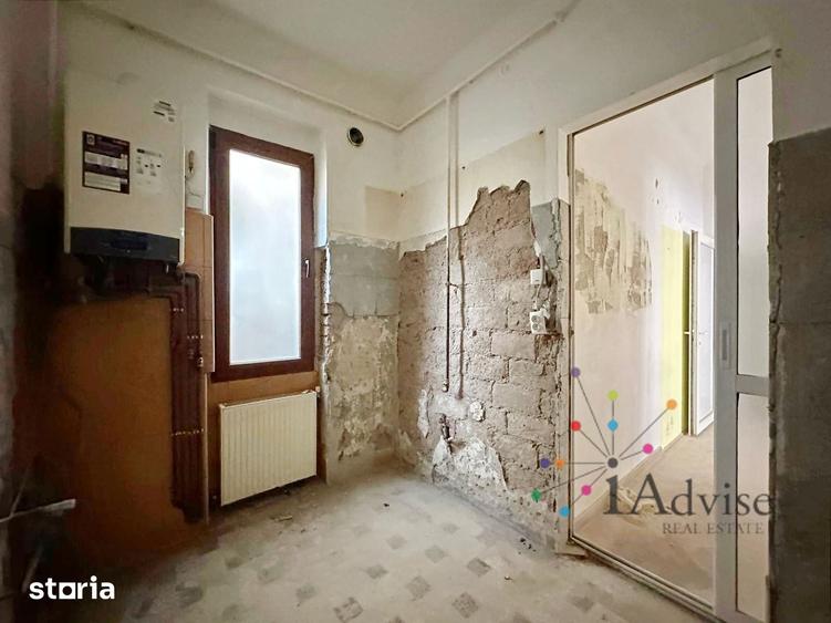 Apartament cu 4 camere în Centrul Istoric