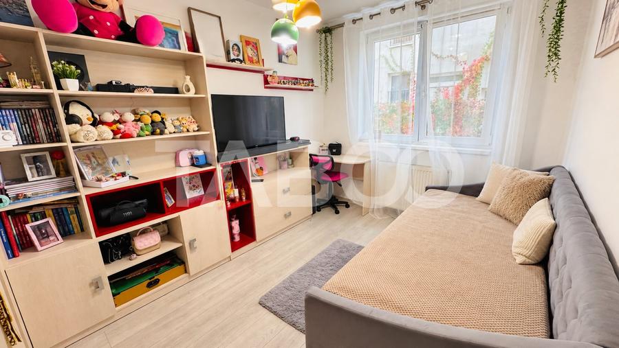 Apartament cu 3 camere decomandat, mobilat în Șelimbăr