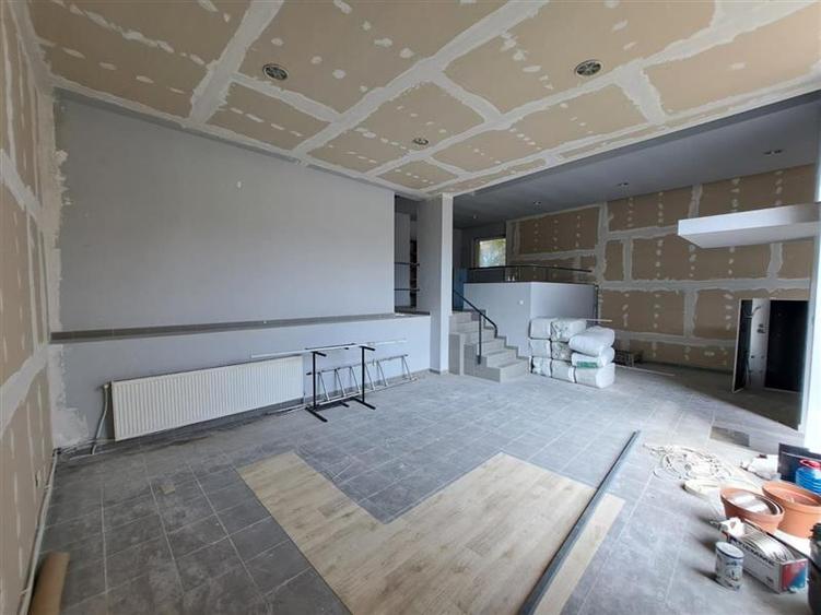 Spațiu comercial, de 160 mp, în Mănăștur